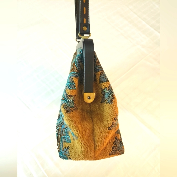 Isabella Fiore Beaded carpet and leather Satchel - Picture 8 of 10